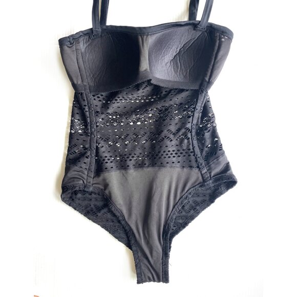 Lookbook Store Lace One Piece Swimsuit Size 12 - Picture 9 of 11